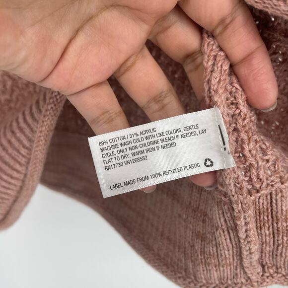 Universal Thread Pink Knit Sweater Size Medium - Picture 6 of 6